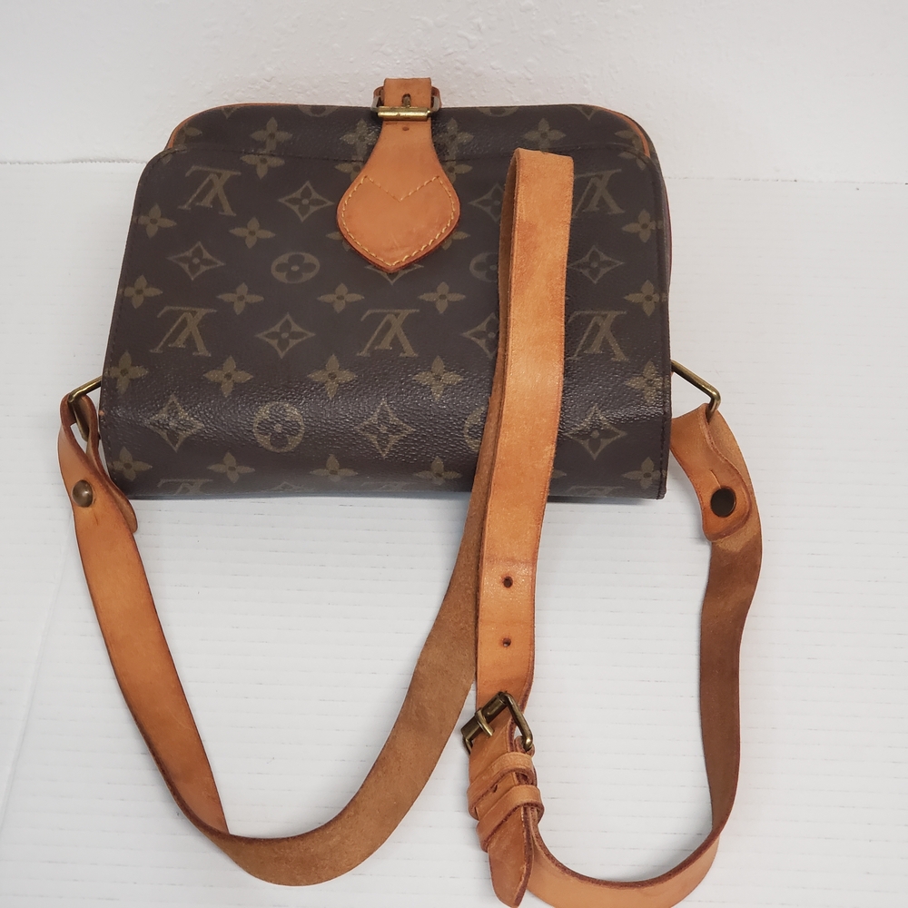 Authentic Louis Vuitton Cartouchiere MM Monogram Crossbody Bag 319-100825 - Picture 7 of 16